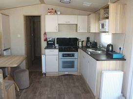 Manor Park Holiday Village - Holiday Accommodation 20144 - Norfolk - 1187228 - thumbnail photo 1