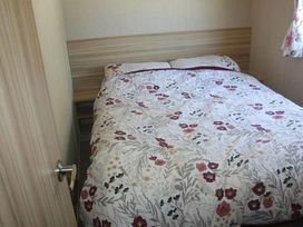 Manor Park Holiday Village - Holiday Accommodation 20144 - Norfolk - 1187228 - thumbnail photo 4