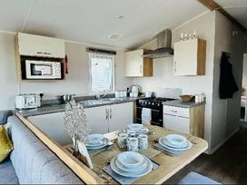 Crimdon Dene Holiday Park - Holiday Accommodation 20150 - Yorkshire Dales - 1187233 - thumbnail photo 4