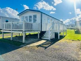 Crimdon Dene Holiday Park - Holiday Accommodation 20150 - Yorkshire Dales - 1187233 - thumbnail photo 5
