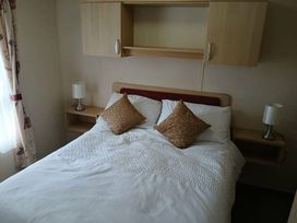 Hoburne Cotswolds - Holiday Accommodation 20158 - Somerset & Wiltshire - 1187235 - thumbnail photo 3