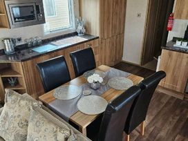 Happy Days Caravan Park - Holiday Accommodation 20160 - North Wales - 1187237 - thumbnail photo 4