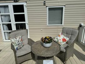 Cardigan Bay Holiday Park - Holiday Accommodation 20165 - South Wales - 1187239 - thumbnail photo 4