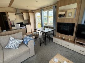 Thornwick Bay Holiday Village - Holiday Accommodation 20166 - North Yorkshire (incl. Whitby) - 1187240 - thumbnail photo 2