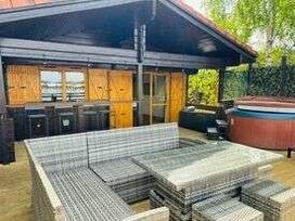 Tattershall Lakes Country Park - Holiday Accommodation 20171 - Lincolnshire - 1187244 - thumbnail photo 2