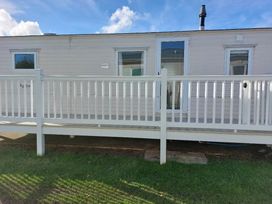 Breydon Water Holiday Park - Holiday Accommodation 20174 - Norfolk - 1187245 - thumbnail photo 1