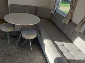 Breydon Water Holiday Park - Holiday Accommodation 20174 - Norfolk - 1187245 - thumbnail photo 10
