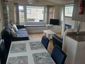 Golden Gate Holiday Centre - Holiday Accommodation 20178 - North Wales - 1187248 - thumbnail photo 5