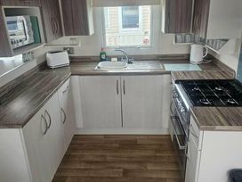 Golden Gate Holiday Centre - Holiday Accommodation 20178 - North Wales - 1187248 - thumbnail photo 9