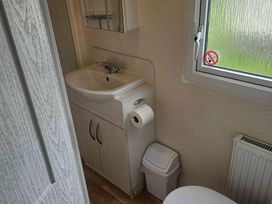 Golden Gate Holiday Centre - Holiday Accommodation 20178 - North Wales - 1187248 - thumbnail photo 12