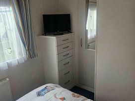 Golden Gate Holiday Centre - Holiday Accommodation 20178 - North Wales - 1187248 - thumbnail photo 15