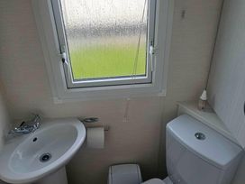 Golden Gate Holiday Centre - Holiday Accommodation 20178 - North Wales - 1187248 - thumbnail photo 16