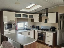 Golden Gate Holiday Centre - Holiday Accommodation 20179 - North Wales - 1187249 - thumbnail photo 3