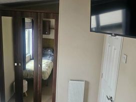 Golden Gate Holiday Centre - Holiday Accommodation 20179 - North Wales - 1187249 - thumbnail photo 16
