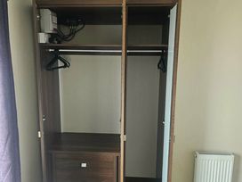 Golden Gate Holiday Centre - Holiday Accommodation 20179 - North Wales - 1187249 - thumbnail photo 17