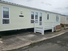 Golden Gate Holiday Centre - Holiday Accommodation 20179 - North Wales - 1187249 - thumbnail photo 18