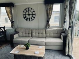 Blue Dolphin Holiday Park - Holiday Accommodation 20187 - North Yorkshire (incl. Whitby) - 1187252 - thumbnail photo 7