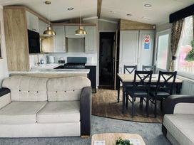 Blue Dolphin Holiday Park - Holiday Accommodation 20187 - North Yorkshire (incl. Whitby) - 1187252 - thumbnail photo 8