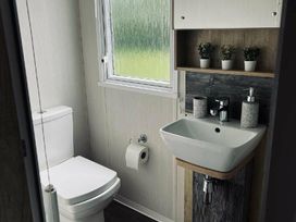Blue Dolphin Holiday Park - Holiday Accommodation 20187 - North Yorkshire (incl. Whitby) - 1187252 - thumbnail photo 14