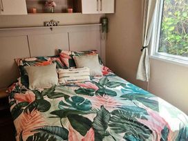 Penally Court - Holiday Accommodation 20194 - South Wales - 1187256 - thumbnail photo 11