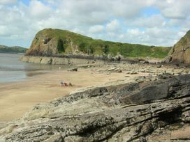 Castle Point Caravan Site - Holiday Accommodation 20204 -  - 1187259 - thumbnail photo 6