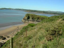 Castle Point Caravan Site - Holiday Accommodation 20204 -  - 1187259 - thumbnail photo 7
