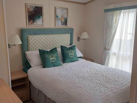 Lydstep Beach - Holiday Accommodation 20214 - South Wales - 1187260 - thumbnail photo 11
