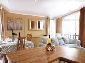 Kelling Heath Holiday Park - Holiday Accommodation 20220 - Norfolk - 1187265 - thumbnail photo 2