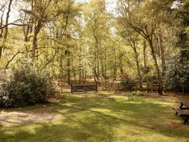 Kelling Heath Holiday Park - Holiday Accommodation 20220 - Norfolk - 1187265 - thumbnail photo 9