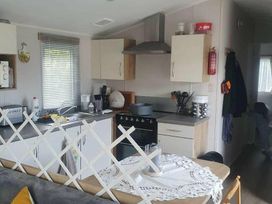 Waterside Bowleaze Cove Holiday Park - Holiday Accommodation 20236 - Dorset - 1187272 - thumbnail photo 4