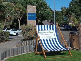 Waterside Bowleaze Cove Holiday Park - Holiday Accommodation 20236 - Dorset - 1187272 - thumbnail photo 16