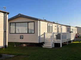 Lyons Robin Hood - Holiday Accommodation 20245 - North Wales - 1187276 - thumbnail photo 1