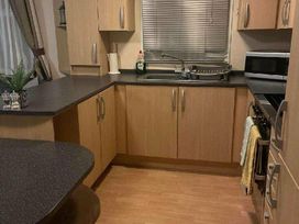Lyons Robin Hood - Holiday Accommodation 20245 - North Wales - 1187276 - thumbnail photo 9