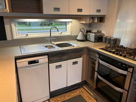 Marton Mere Holiday Village - Holiday Accommodation 20246 - Lake District - 1187277 - thumbnail photo 11