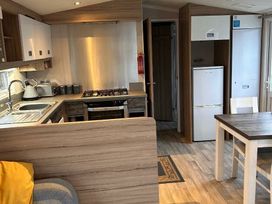 Marton Mere Holiday Village - Holiday Accommodation 20246 - Lake District - 1187277 - thumbnail photo 12