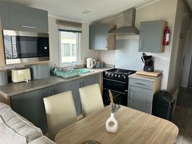 Pencnwc Holiday Park - Holiday Accommodation 20251 - Mid Wales - 1187281 - thumbnail photo 10