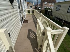 Golden Gate Holiday Centre - Holiday Accommodation 20253 - North Wales - 1187282 - thumbnail photo 8