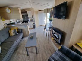 Greenacres Holiday Park - Holiday Accommodation 20263 - North Wales - 1187285 - thumbnail photo 8