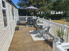 Greenacres Holiday Park - Holiday Accommodation 20263 - North Wales - 1187285 - thumbnail photo 13