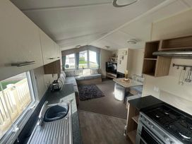 Kiln Park Holiday Park - Holiday Accommodation 20265 - South Wales - 1187287 - thumbnail photo 3