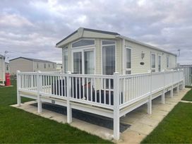 Golden Anchor Holiday Park - Holiday Accommodation 20297 - Lincolnshire - 1187299 - thumbnail photo 1