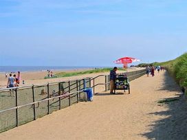 Golden Anchor Holiday Park - Holiday Accommodation 20297 - Lincolnshire - 1187299 - thumbnail photo 19