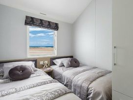 Swanage Bay View - Holiday Accommodation 2031 - Dorset - 1187303 - thumbnail photo 3