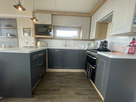 Pendine Sands - Holiday Accommodation 20319 - South Wales - 1187309 - thumbnail photo 6