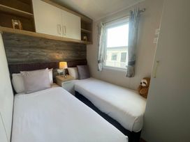 Pendine Sands - Holiday Accommodation 20319 - South Wales - 1187309 - thumbnail photo 7