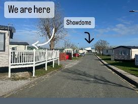 Trecco Bay - Holiday Accommodation 20320 - Somerset & Wiltshire - 1187311 - thumbnail photo 8
