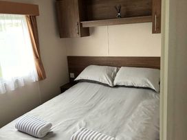 Sand Le Mere Holiday Village - Holiday Accommodation 20326 - North Yorkshire (incl. Whitby) - 1187312 - thumbnail photo 4