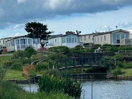 Sand Le Mere Holiday Village - Holiday Accommodation 20326 - North Yorkshire (incl. Whitby) - 1187312 - thumbnail photo 18