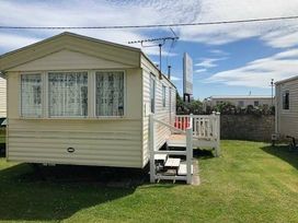 The Bungalow Camp Caravan Park - Holiday Accommodation 20327 - North Wales - 1187313 - thumbnail photo 8