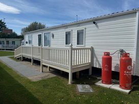 The Bungalow Camp Caravan Park - Holiday Accommodation 20328 - North Wales - 1187314 - thumbnail photo 12